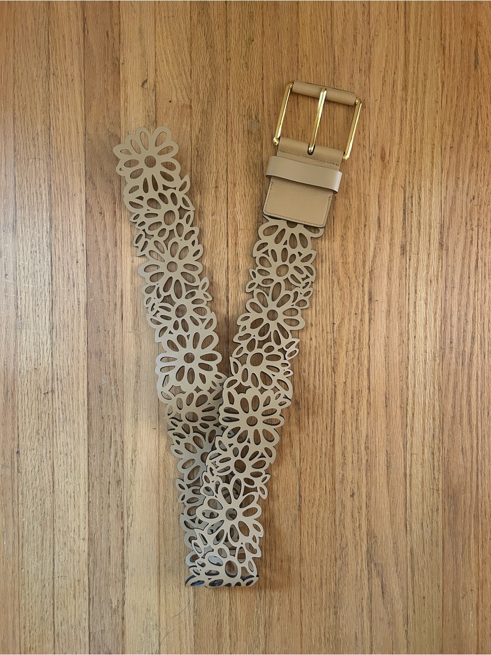 Michael Kors Collection Floral Cutout Leather Belt (Made in Italy) - Picture 1 of 2